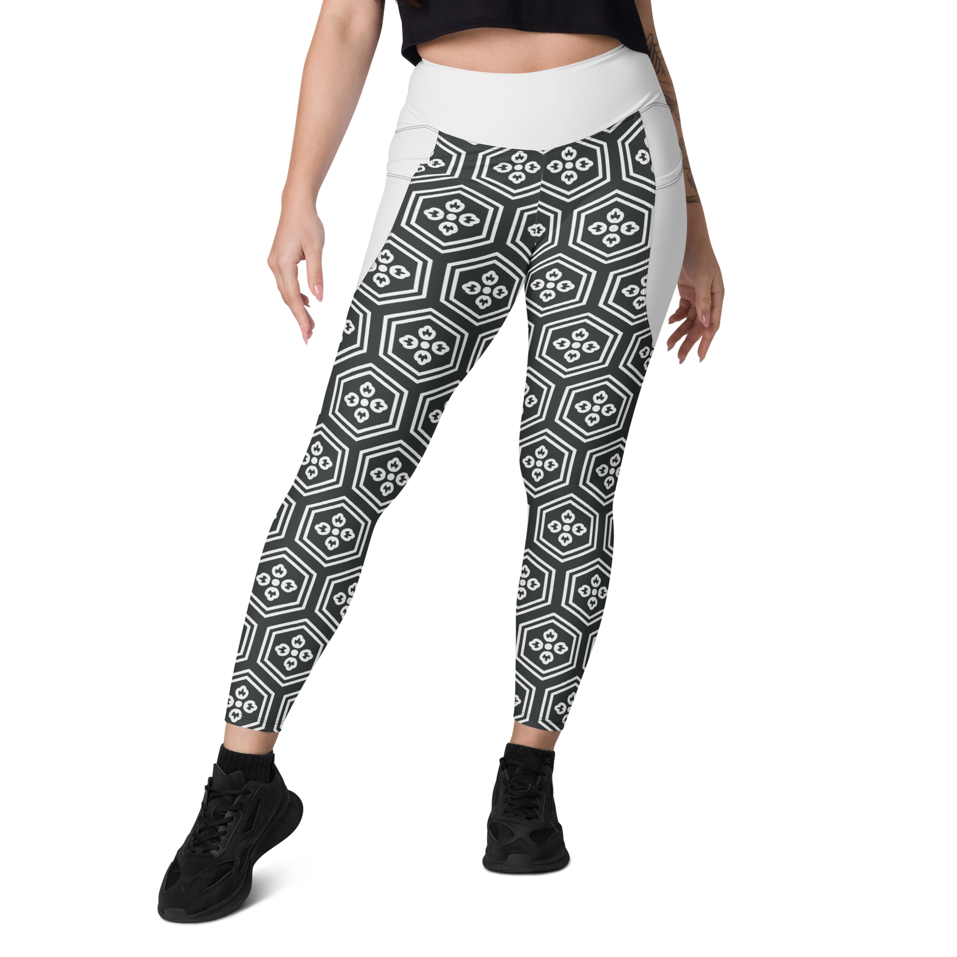 White Kikkou Leggings with pockets - Oni Threads