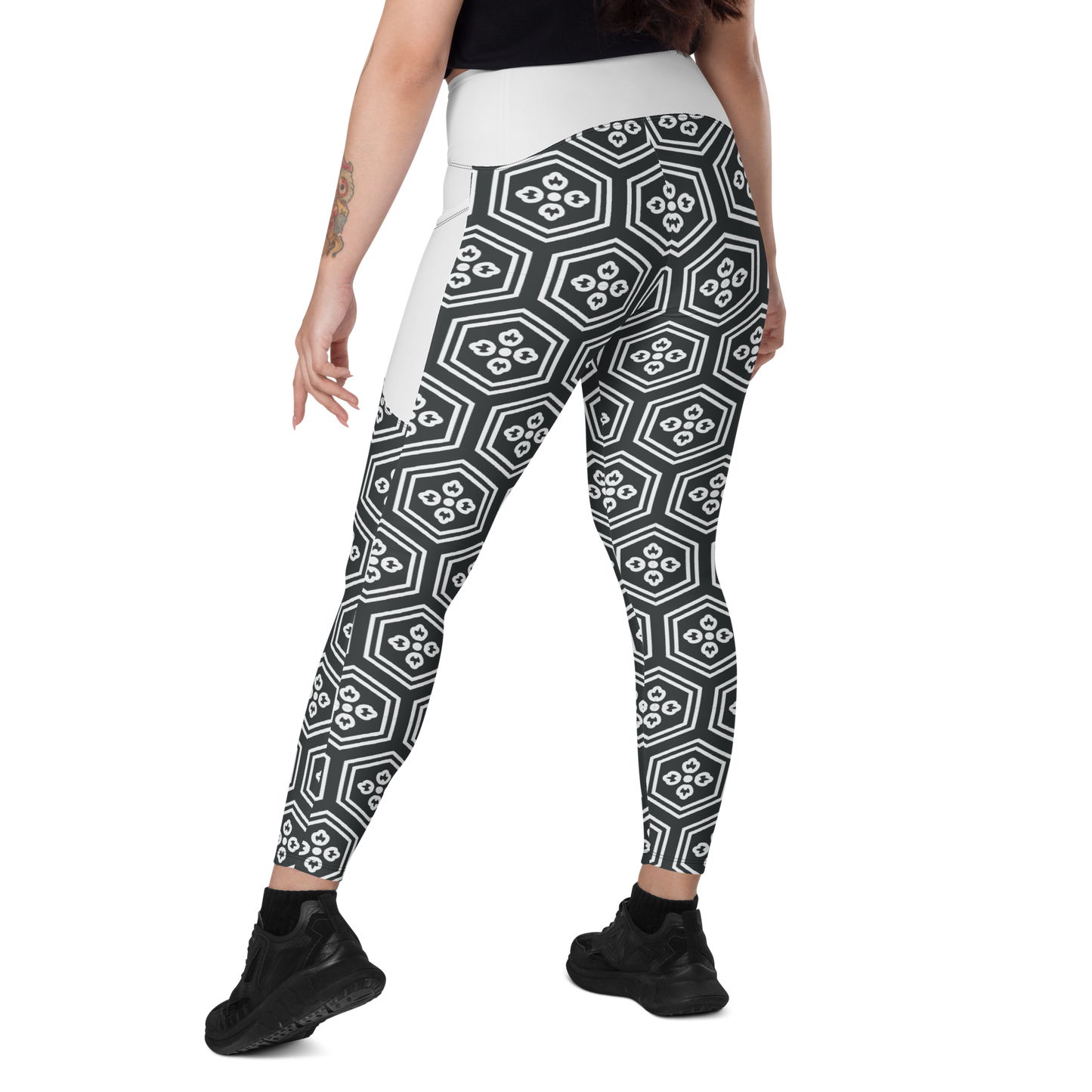 White Kikkou Leggings with pockets - Oni Threads