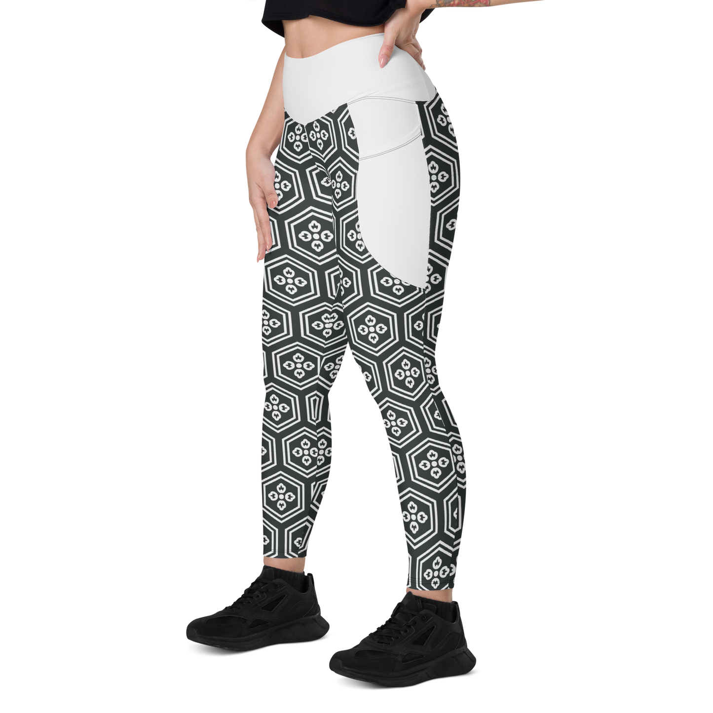 White Kikkou Leggings with pockets - Oni Threads