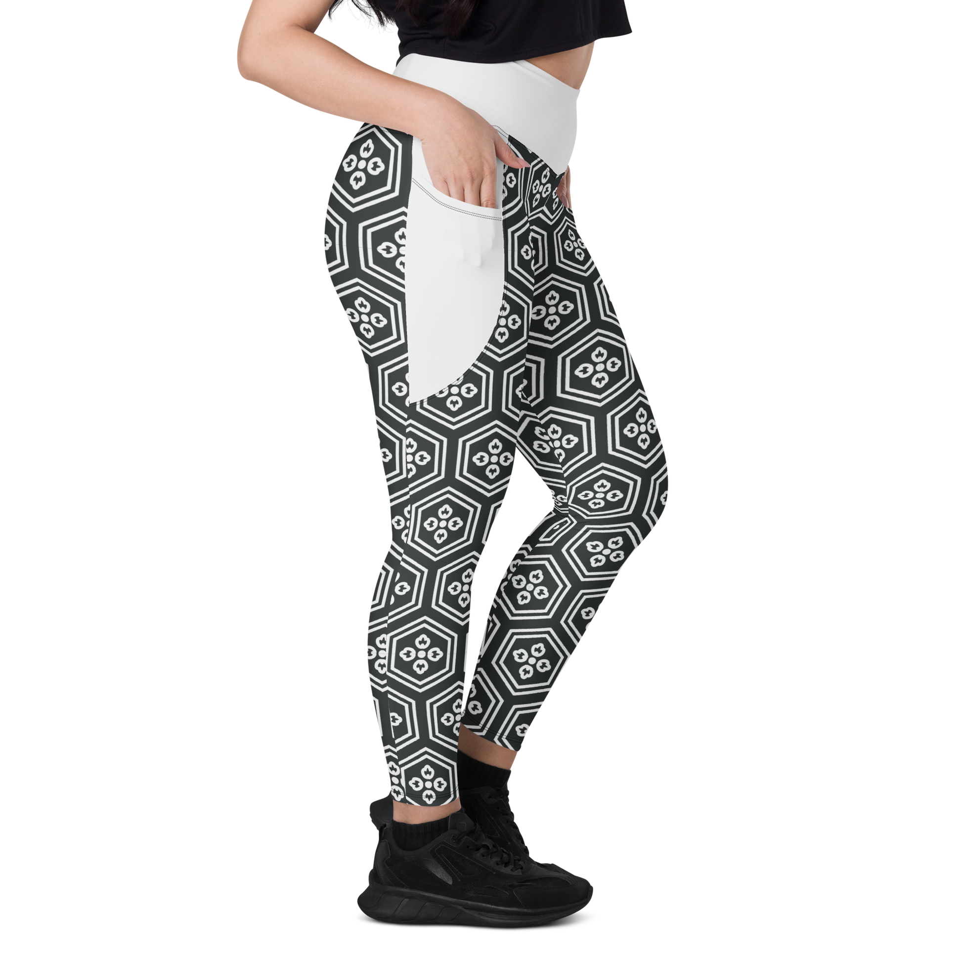 White Kikkou Leggings with pockets - Oni Threads