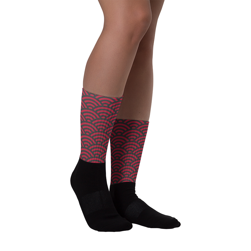 Red Seigaiha Socks - Oni Threads